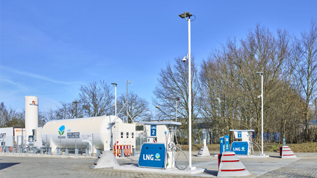 Rolande, IDS-Q8 open first joint station in Germany